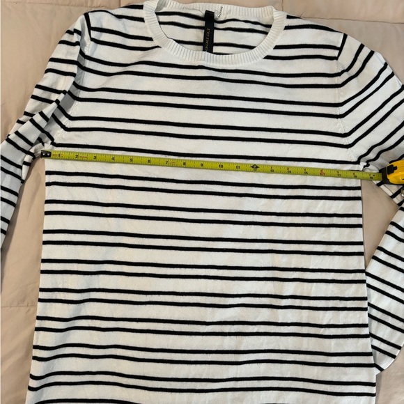 Renee C sweater - Picture 2 of 5